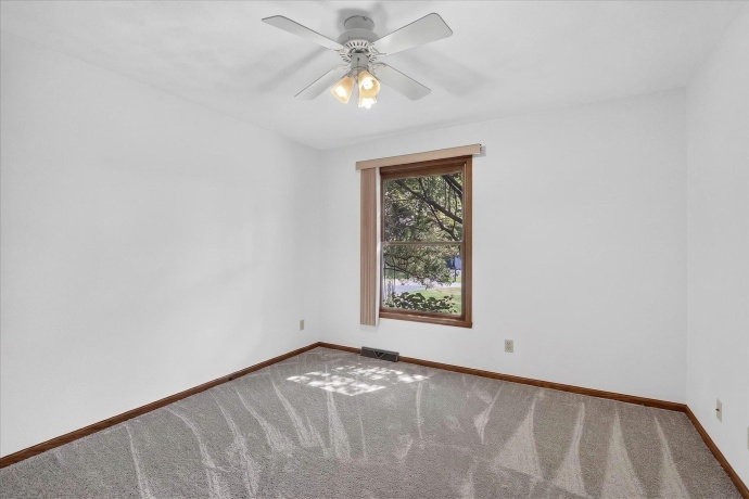 6370 Broadview, BELVIDERE, Illinois 61008, 3 Bedrooms Bedrooms, ,2 BathroomsBathrooms,House,For Sale,Broadview,202604340