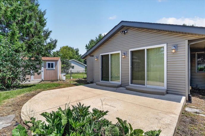 6370 Broadview, BELVIDERE, Illinois 61008, 3 Bedrooms Bedrooms, ,2 BathroomsBathrooms,House,For Sale,Broadview,202604340