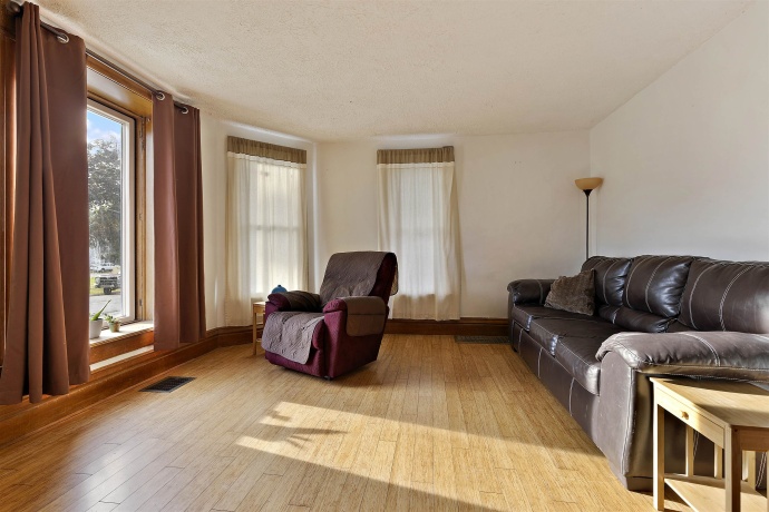 912 Fremont, BELVIDERE, Illinois 61008, 2 Bedrooms Bedrooms, ,2 BathroomsBathrooms,House,For Sale,Fremont,202604341