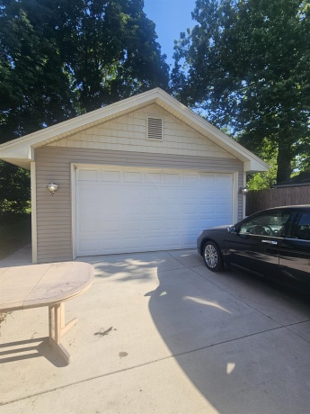 234 PEARL, LOVES PARK, Illinois 61111, 3 Bedrooms Bedrooms, ,2 BathroomsBathrooms,House,For Sale,PEARL,202604344