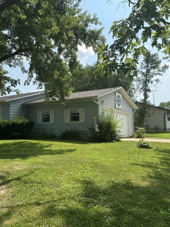 804 Birch, LENA, Illinois 61048, 3 Bedrooms Bedrooms, ,1 BathroomBathrooms,House,For Sale,Birch,202604346
