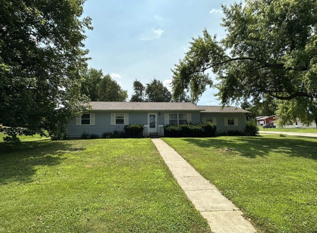 804 Birch, LENA, Illinois 61048, 3 Bedrooms Bedrooms, ,1 BathroomBathrooms,House,For Sale,Birch,202604346