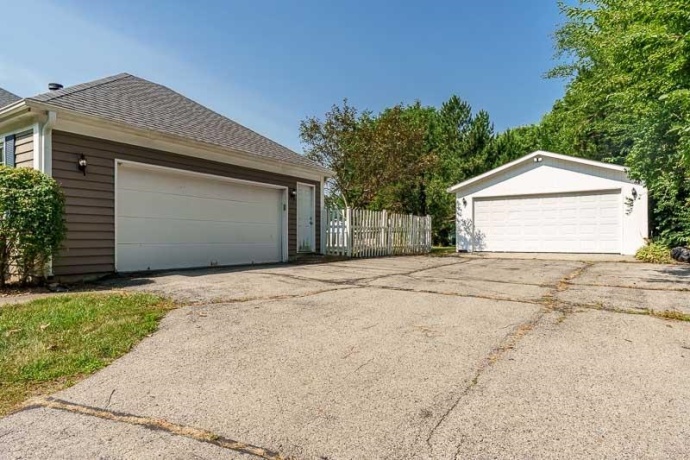 12002 SOUTH GATE, ROSCOE, Illinois 61073, 4 Bedrooms Bedrooms, ,3 BathroomsBathrooms,House,For Sale,SOUTH GATE,202604347