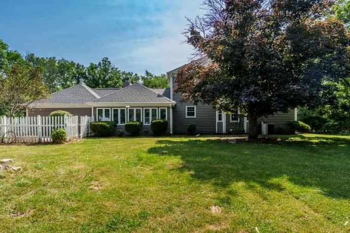 12002 SOUTH GATE, ROSCOE, Illinois 61073, 4 Bedrooms Bedrooms, ,3 BathroomsBathrooms,House,For Sale,SOUTH GATE,202604347