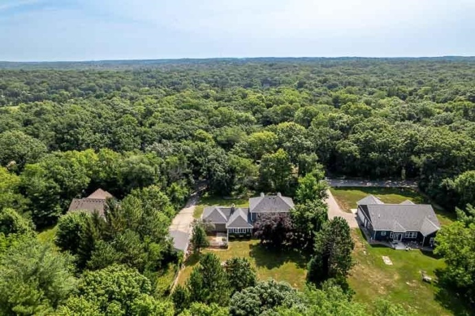 12002 SOUTH GATE, ROSCOE, Illinois 61073, 4 Bedrooms Bedrooms, ,3 BathroomsBathrooms,House,For Sale,SOUTH GATE,202604347