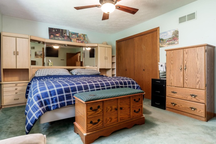 280 Knoll, BELVIDERE, Illinois 61008, 4 Bedrooms Bedrooms, ,3 BathroomsBathrooms,House,For Sale,Knoll,202604349