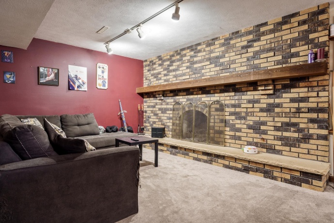 280 Knoll, BELVIDERE, Illinois 61008, 4 Bedrooms Bedrooms, ,3 BathroomsBathrooms,House,For Sale,Knoll,202604349
