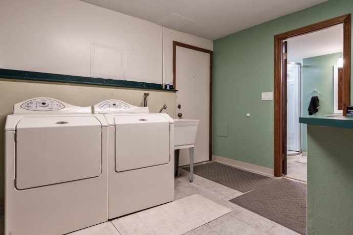 280 Knoll, BELVIDERE, Illinois 61008, 4 Bedrooms Bedrooms, ,3 BathroomsBathrooms,House,For Sale,Knoll,202604349