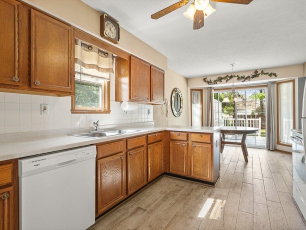 5870 Candover, LOVES PARK, Illinois 61111, 3 Bedrooms Bedrooms, ,2 BathroomsBathrooms,House,For Sale,Candover,202604351
