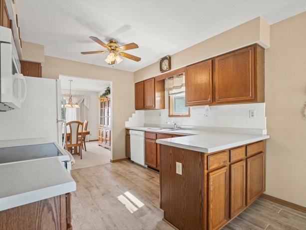5870 Candover, LOVES PARK, Illinois 61111, 3 Bedrooms Bedrooms, ,2 BathroomsBathrooms,House,For Sale,Candover,202604351