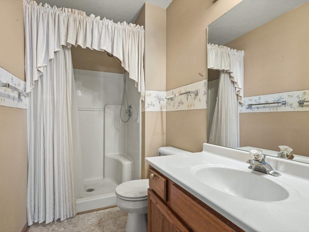 5870 Candover, LOVES PARK, Illinois 61111, 3 Bedrooms Bedrooms, ,2 BathroomsBathrooms,House,For Sale,Candover,202604351