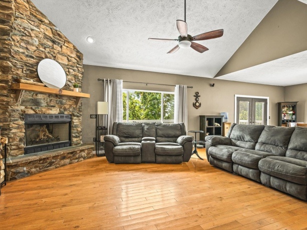 1393 Chadbourne, LAKE SUMMERSET, Illinois 61019, 4 Bedrooms Bedrooms, ,3 BathroomsBathrooms,House,For Sale,Chadbourne,202604029