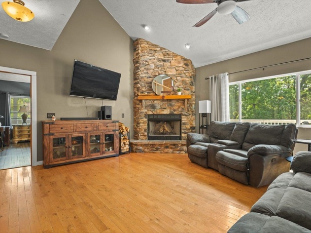 1393 Chadbourne, LAKE SUMMERSET, Illinois 61019, 4 Bedrooms Bedrooms, ,3 BathroomsBathrooms,House,For Sale,Chadbourne,202604029