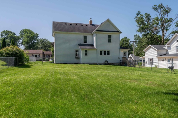 410 Dixon, POLO, Illinois 61064, 4 Bedrooms Bedrooms, ,1 BathroomBathrooms,House,For Sale,Dixon,202604032