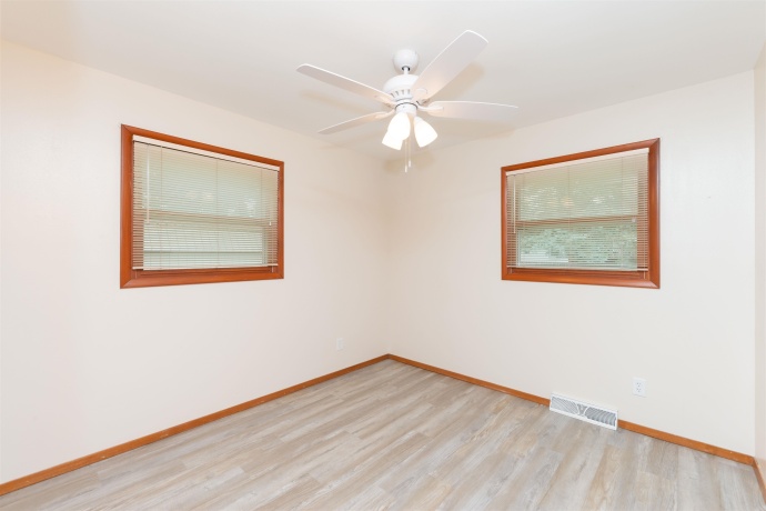 1527 Main, BELVIDERE, Illinois 61008, 3 Bedrooms Bedrooms, ,1 BathroomBathrooms,House,For Sale,Main,202604353