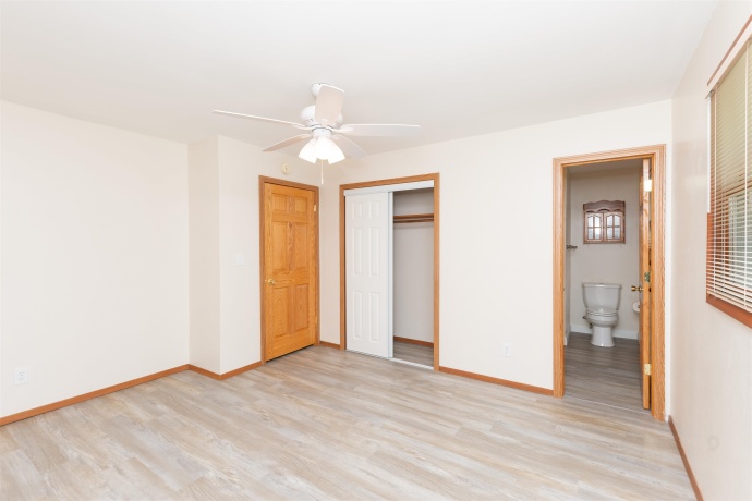1527 Main, BELVIDERE, Illinois 61008, 3 Bedrooms Bedrooms, ,1 BathroomBathrooms,House,For Sale,Main,202604353