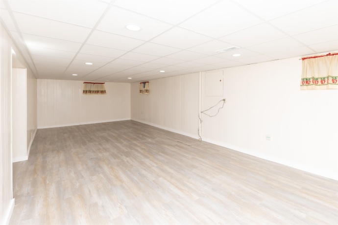 1527 Main, BELVIDERE, Illinois 61008, 3 Bedrooms Bedrooms, ,1 BathroomBathrooms,House,For Sale,Main,202604353