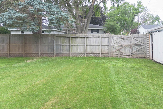 1527 Main, BELVIDERE, Illinois 61008, 3 Bedrooms Bedrooms, ,1 BathroomBathrooms,House,For Sale,Main,202604353