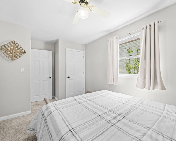 1546 Meadowbrook, FREEPORT, Illinois 61032, 3 Bedrooms Bedrooms, ,2 BathroomsBathrooms,House,For Sale,Meadowbrook,202604355