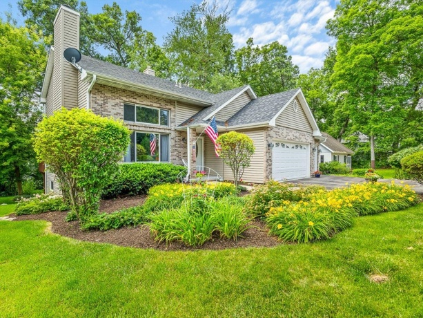 239 ROCHESTER, POPLAR GROVE, Illinois 61065, 5 Bedrooms Bedrooms, ,3 BathroomsBathrooms,House,For Sale,ROCHESTER,202604357