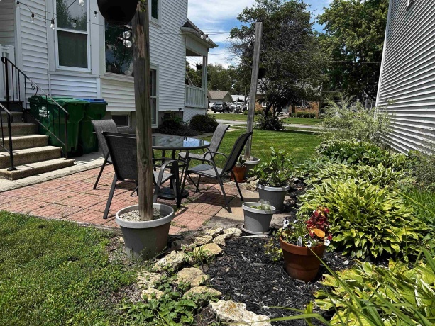 405 8th, MENDOTA, Illinois 61342, 3 Bedrooms Bedrooms, ,2 BathroomsBathrooms,House,For Sale,8th,202604358