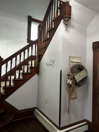 405 8th, MENDOTA, Illinois 61342, 3 Bedrooms Bedrooms, ,2 BathroomsBathrooms,House,For Sale,8th,202604358
