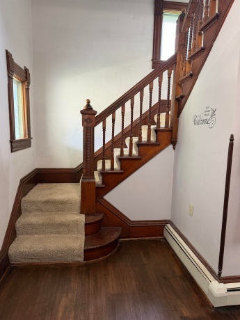405 8th, MENDOTA, Illinois 61342, 3 Bedrooms Bedrooms, ,2 BathroomsBathrooms,House,For Sale,8th,202604358