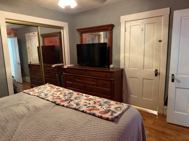 405 8th, MENDOTA, Illinois 61342, 3 Bedrooms Bedrooms, ,2 BathroomsBathrooms,House,For Sale,8th,202604358
