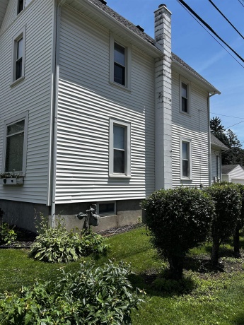 405 8th, MENDOTA, Illinois 61342, 3 Bedrooms Bedrooms, ,2 BathroomsBathrooms,House,For Sale,8th,202604358