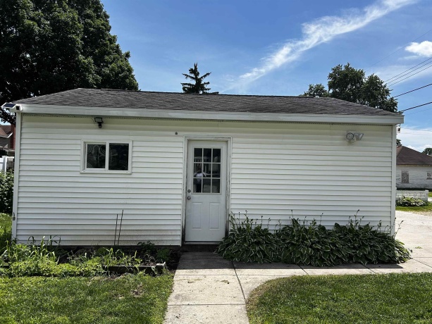 405 8th, MENDOTA, Illinois 61342, 3 Bedrooms Bedrooms, ,2 BathroomsBathrooms,House,For Sale,8th,202604358