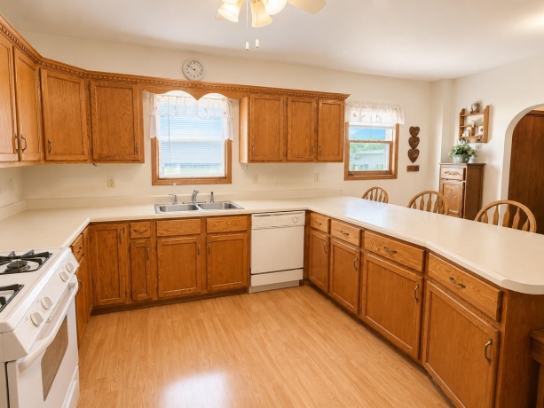 15251 Coffman, FORRESTON, Illinois 61030, 4 Bedrooms Bedrooms, ,2 BathroomsBathrooms,House,For Sale,Coffman,202604365