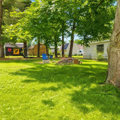 704 Douglas, DIXON, Illinois 61021, 2 Bedrooms Bedrooms, ,1 BathroomBathrooms,House,For Sale,Douglas,202604368