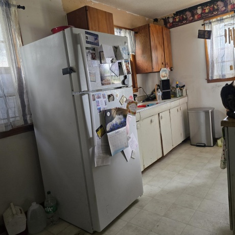 704 Douglas, DIXON, Illinois 61021, 2 Bedrooms Bedrooms, ,1 BathroomBathrooms,House,For Sale,Douglas,202604368