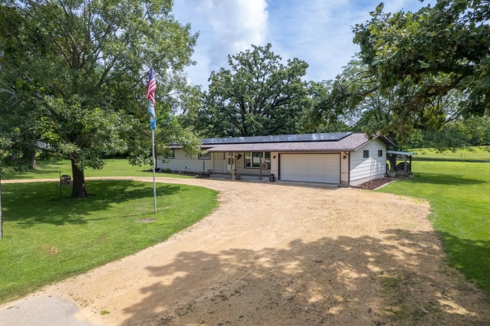 3365 Blackhawk, OREGON, Illinois 61061, 4 Bedrooms Bedrooms, ,1 BathroomBathrooms,House,For Sale,Blackhawk,202604370