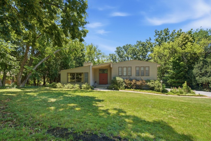 1559 Demeter, FREEPORT, Illinois 61032, 3 Bedrooms Bedrooms, ,2 BathroomsBathrooms,House,For Sale,Demeter,202604331