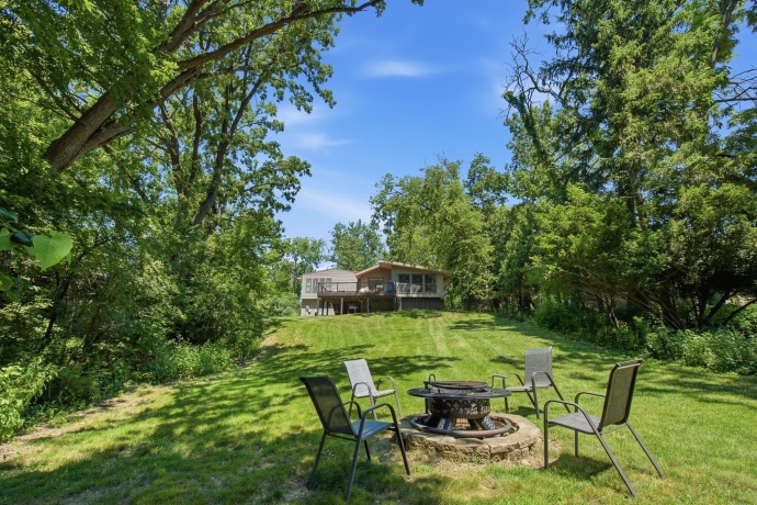 1559 Demeter, FREEPORT, Illinois 61032, 3 Bedrooms Bedrooms, ,2 BathroomsBathrooms,House,For Sale,Demeter,202604331