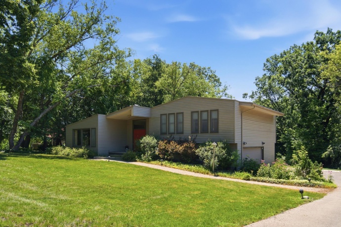 1559 Demeter, FREEPORT, Illinois 61032, 3 Bedrooms Bedrooms, ,2 BathroomsBathrooms,House,For Sale,Demeter,202604331