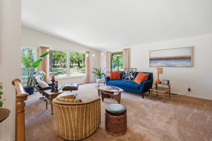 1559 Demeter, FREEPORT, Illinois 61032, 3 Bedrooms Bedrooms, ,2 BathroomsBathrooms,House,For Sale,Demeter,202604331