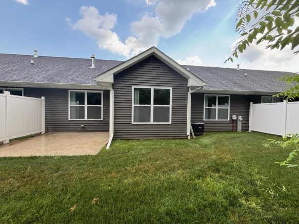 3506 Bell School, ROCKFORD, Illinois 61114, 3 Bedrooms Bedrooms, ,2 BathroomsBathrooms,Condominium,For Sale,Bell School,202604375