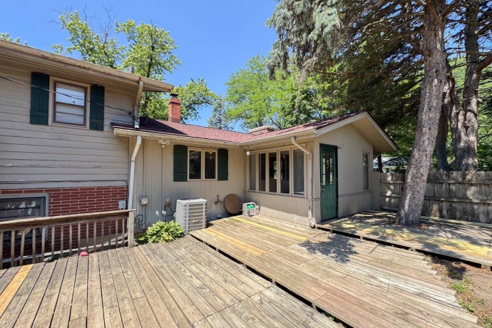 3223 Basswood, ROCKFORD, Illinois 61114, 3 Bedrooms Bedrooms, ,2 BathroomsBathrooms,House,For Sale,Basswood,202604373