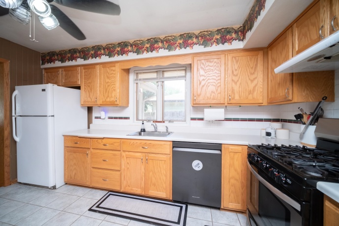 3223 Basswood, ROCKFORD, Illinois 61114, 3 Bedrooms Bedrooms, ,2 BathroomsBathrooms,House,For Sale,Basswood,202604373