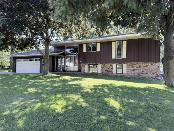 64 Bunker Hill, GERMAN VALLEY, Illinois 61039, 4 Bedrooms Bedrooms, ,3 BathroomsBathrooms,House,For Sale,Bunker Hill,202604374