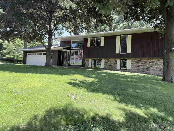 64 Bunker Hill, GERMAN VALLEY, Illinois 61039, 4 Bedrooms Bedrooms, ,3 BathroomsBathrooms,House,For Sale,Bunker Hill,202604374