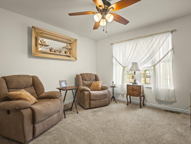 910 Madison, MCHENRY, Illinois 60050, 2 Bedrooms Bedrooms, ,2 BathroomsBathrooms,House,For Sale,Madison,202604376