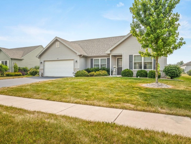 910 Madison, MCHENRY, Illinois 60050, 2 Bedrooms Bedrooms, ,2 BathroomsBathrooms,House,For Sale,Madison,202604376