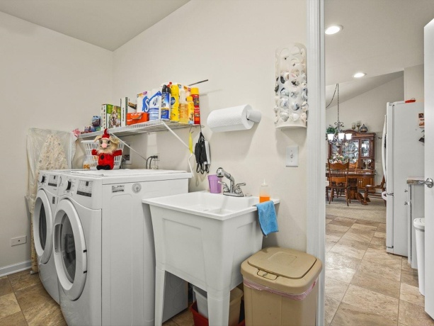910 Madison, MCHENRY, Illinois 60050, 2 Bedrooms Bedrooms, ,2 BathroomsBathrooms,House,For Sale,Madison,202604376