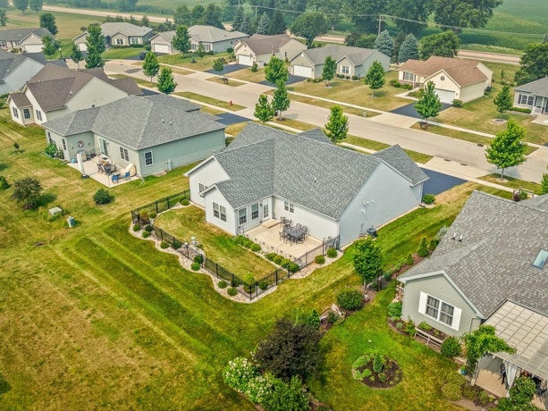 910 Madison, MCHENRY, Illinois 60050, 2 Bedrooms Bedrooms, ,2 BathroomsBathrooms,House,For Sale,Madison,202604376