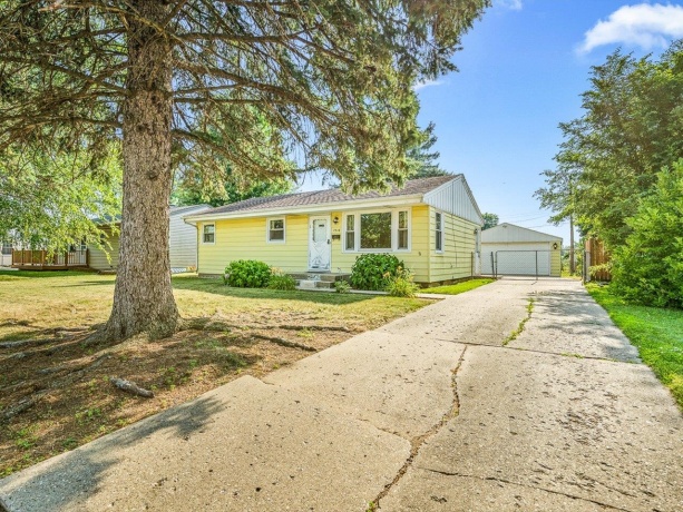 7516 Orion, LOVES PARK, Illinois 61111, 3 Bedrooms Bedrooms, ,1 BathroomBathrooms,House,For Sale,Orion,202604377