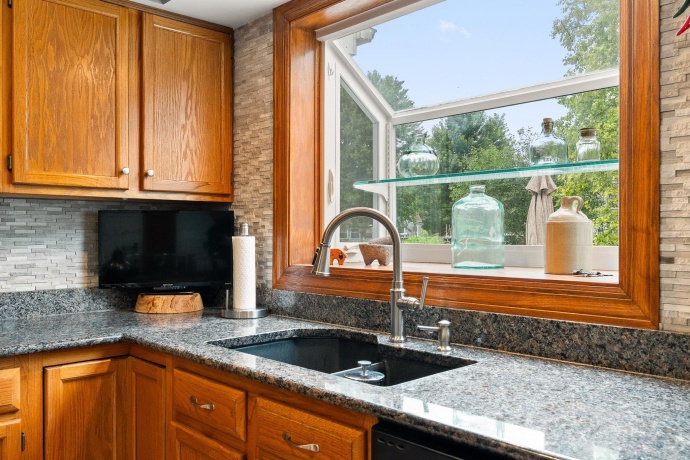 1456 Blue Heron, CRYSTAL LAKE, Illinois 60014, 4 Bedrooms Bedrooms, ,3 BathroomsBathrooms,House,For Sale,Blue Heron,202604383
