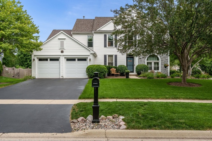 1456 Blue Heron, CRYSTAL LAKE, Illinois 60014, 4 Bedrooms Bedrooms, ,3 BathroomsBathrooms,House,For Sale,Blue Heron,202604383